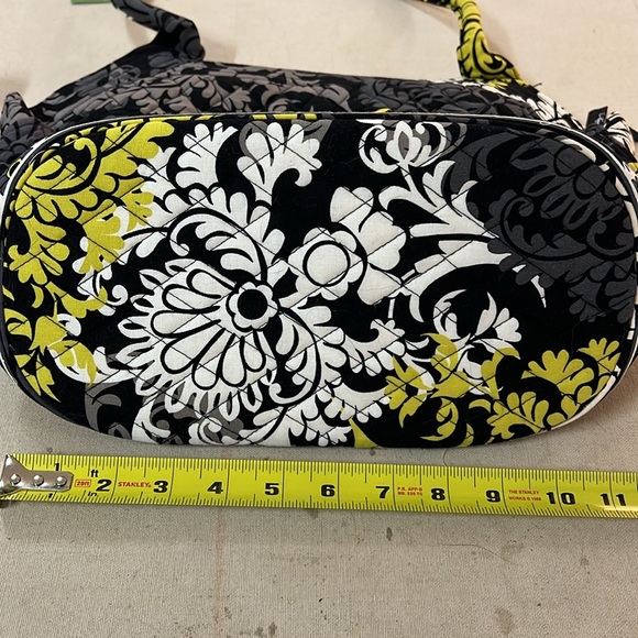 Véra Bradley Angle Tote in Baroque pattern. NEW WITH TAG - Picture 6 of 6